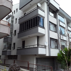 GLASS BALCONY APPLICATIONS